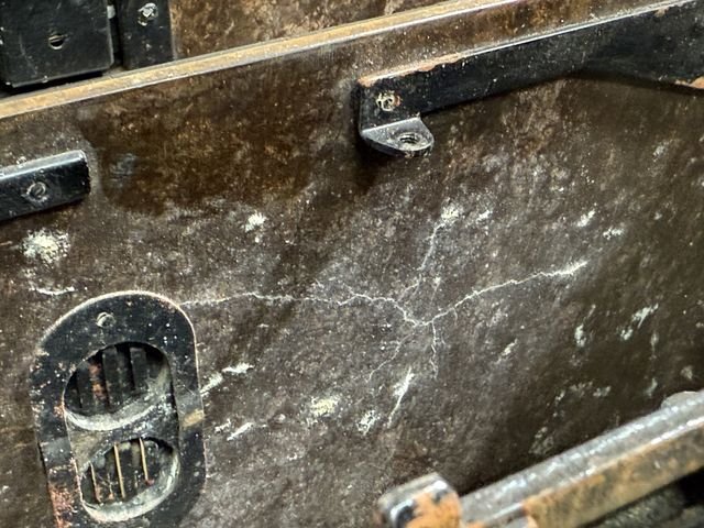 Original WWII German Model 33 Field Phone in Bakelite Case, 1939 — image 44