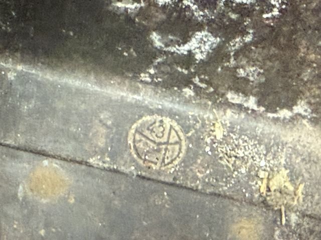 Original WWII German Model 33 Field Phone in Bakelite Case, 1939 — image 46