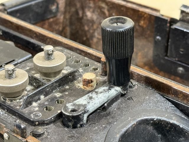 Original WWII German Model 33 Field Phone in Bakelite Case, 1939 — image 47