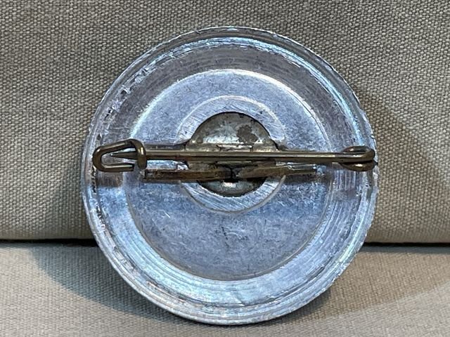 Original Nazi Era German Tinnie, LUFTSPORT HILFT DEUTSCHLAND — image 2