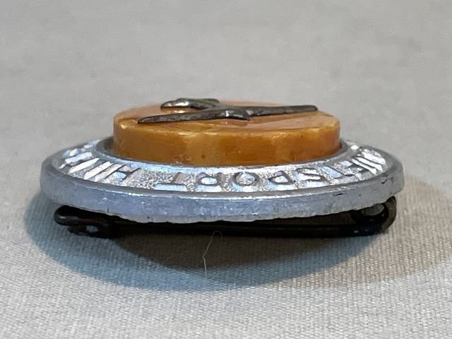 Original Nazi Era German Tinnie, LUFTSPORT HILFT DEUTSCHLAND — image 4