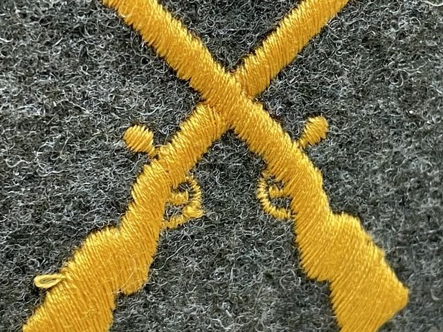 Original WWII German Weapons Maintenance Sergeant's Trade Badge — image 2