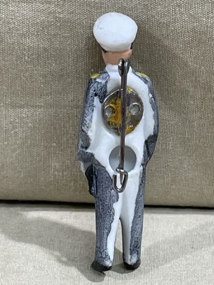 Original Nazi Era German WHW Donation Porcelain Figure, Luftwaffe Soldier — image 2