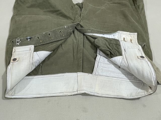 Original WWII German Heer Tropical (Afrikakorps) Short Pants — image 26