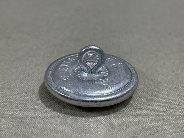 Original WWII German SILVER Pebbled Tunic Button, UNUSED 21mm — image 2