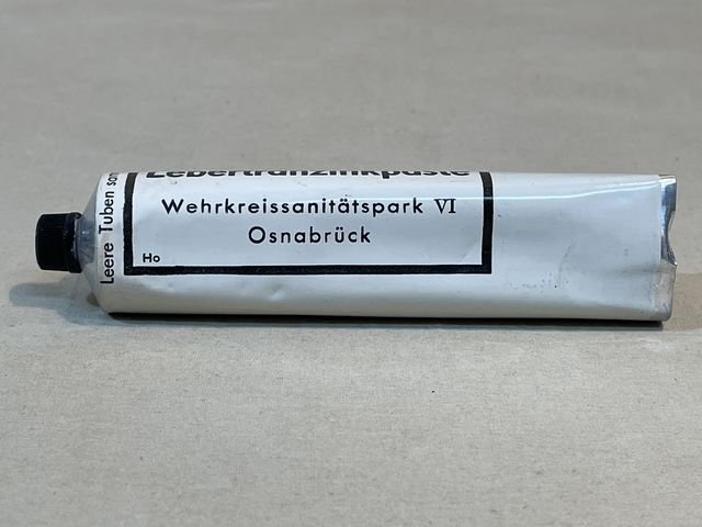 Original WWII German Medical Item, Unfilled Lebertranzinkpaste Metal Tube (Tan) — image 2