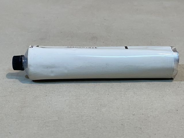 Original WWII German Medical Item, Unfilled Lebertranzinkpaste Metal Tube (Tan) — image 3