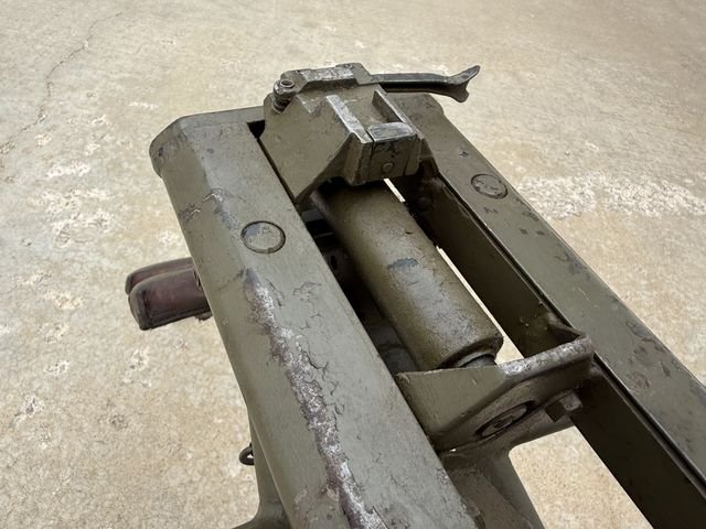 Original WWII German MG42 (MG-42) Lafette Tripod Mount — image 9