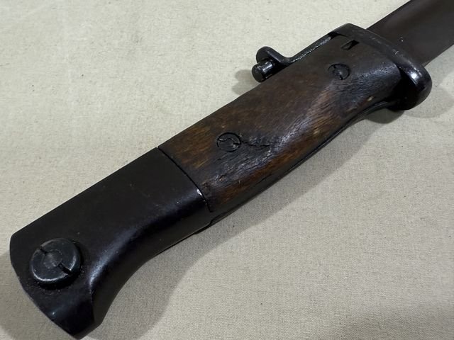 Original POST-WWII Norwegian Bayonet and Scabbard — image 10