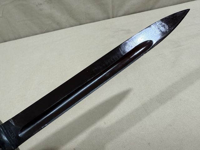 Original POST-WWII Norwegian Bayonet and Scabbard — image 5