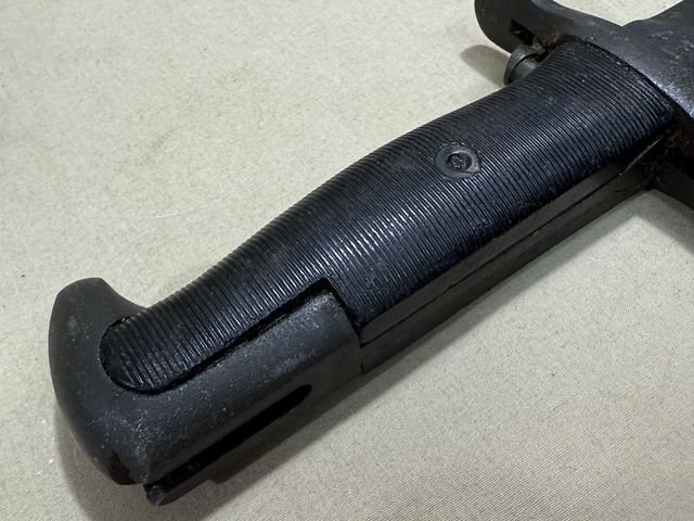 Original WWII US M1 Garand Bayonet and Scabbard, AFH — image 10