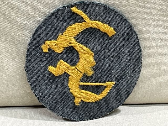 Original WWII German Army (HEER) Ordnance Technician Personnel's Trade Badge — image 2