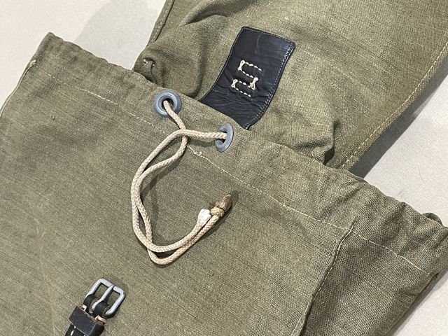 Original WWII German Mid/Late-War Army Combat Rucksack — image 28