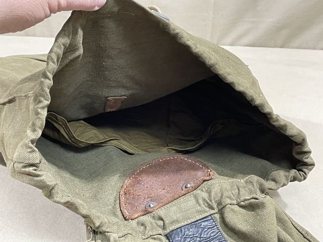 Original WWII German Mid/Late-War Army Combat Rucksack — image 31