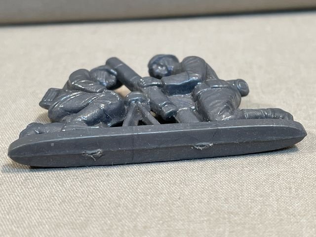 Original WWII German WHW Donation Figure, 8cm Mortar — image 3