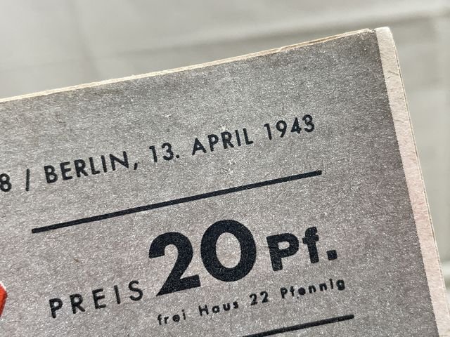 Original WWII German Luftwaffe Magazine Der Adler, April 1943 — image 2