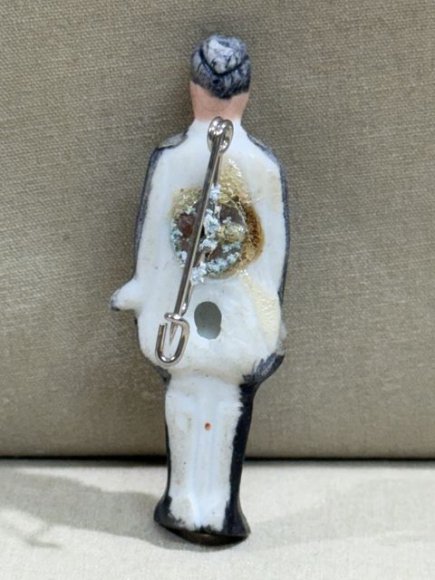 Original Nazi Era German WHW Donation Porcelain Figure, Luftwaffe Officer — image 2