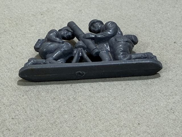Original WWII German WHW Donation Figure, 8cm Mortar — image 4