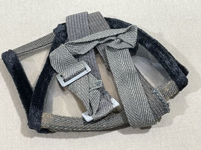 Original WWII German Disposable Goggles in Paper Case — image 2