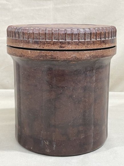 Original WWII German 10.5cm Field Howitzer 13 Bakelite Ammunition Container — image 2