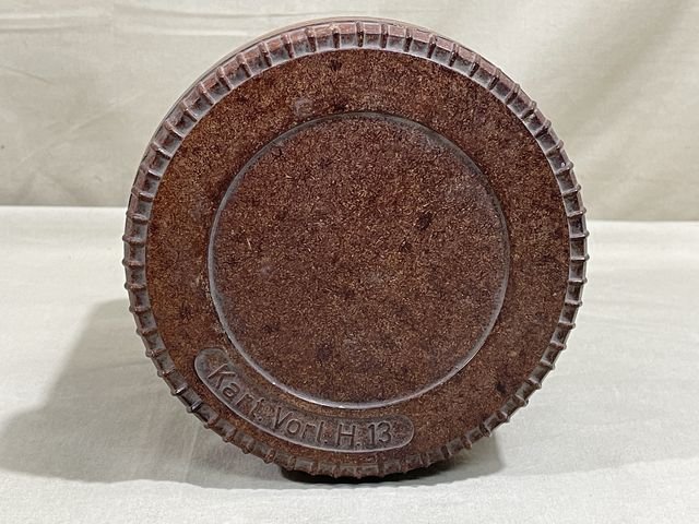 Original WWII German 10.5cm Field Howitzer 13 Bakelite Ammunition Container — image 6