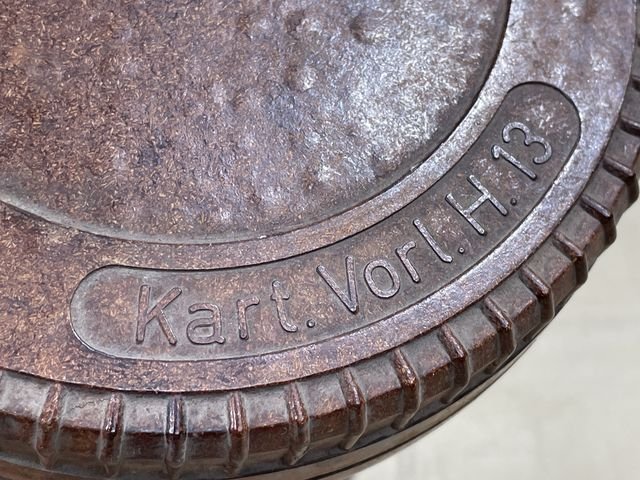 Original WWII German 10.5cm Field Howitzer 13 Bakelite Ammunition Container — image 7