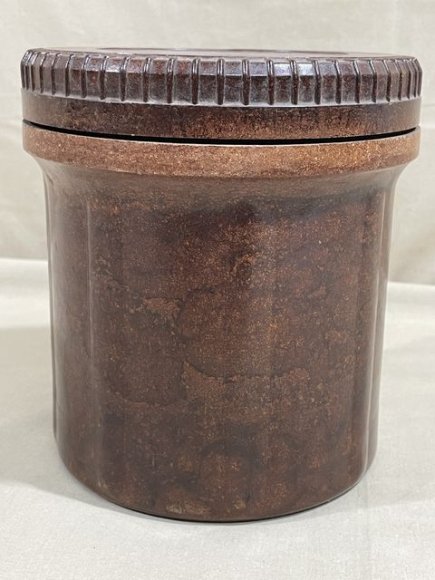Original WWII German 10.5cm Field Howitzer 13 Bakelite Ammunition Container — image 4