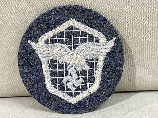 Original WWII German Luftwaffe Motor Vehicle Driver's Career Sleeve Insignia — image 3