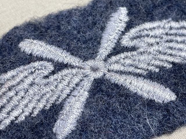 Original WWII German Luftwaffe Flight Personnel's Career Sleeve Insignia — image 4