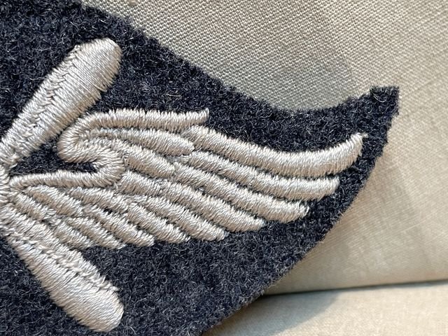 Original WWII German Luftwaffe Flight Personnel's Career Sleeve Insignia — image 2