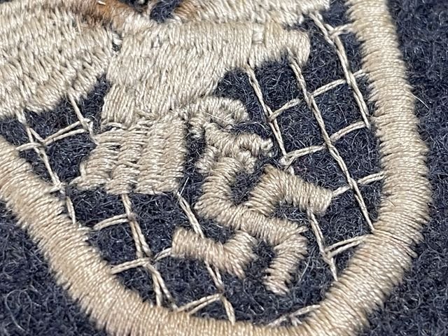 Original WWII German Luftwaffe Motor Vehicle Driver's Career Sleeve Insignia — image 2