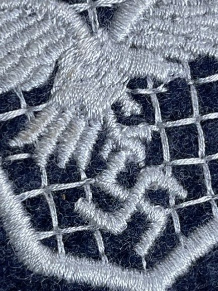 Original WWII German Luftwaffe Motor Vehicle Driver's Career Sleeve Insignia — image 3