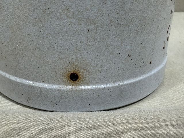 Original WWII or Pre-War German Haigerlocher Schloþbr‰u Beer Stein — image 6