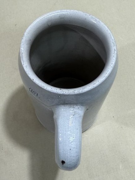 Original WWII or Pre-War German Haigerlocher Schloßbräu Beer Stein — image 11