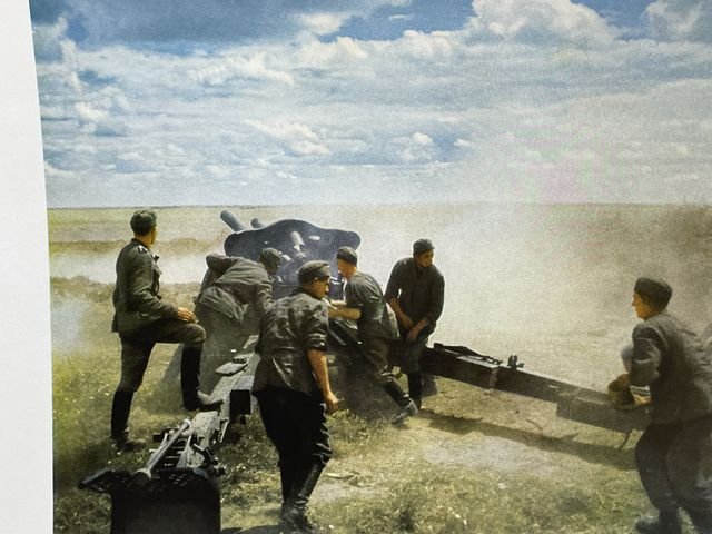 Original WWII German Military Themed Color Print, LIGHT FIELD HOWITZER SHOOTING — image 2