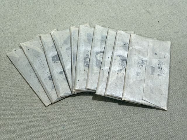 Original WWII German Box of 10 Razor Blades, HAUS MARKE LUXUS — image 2