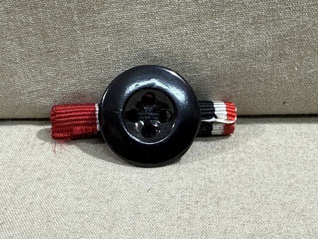 Original WWII German 2-Place Lapel Button Hole Ribbon Bar, UNISSUED — image 2