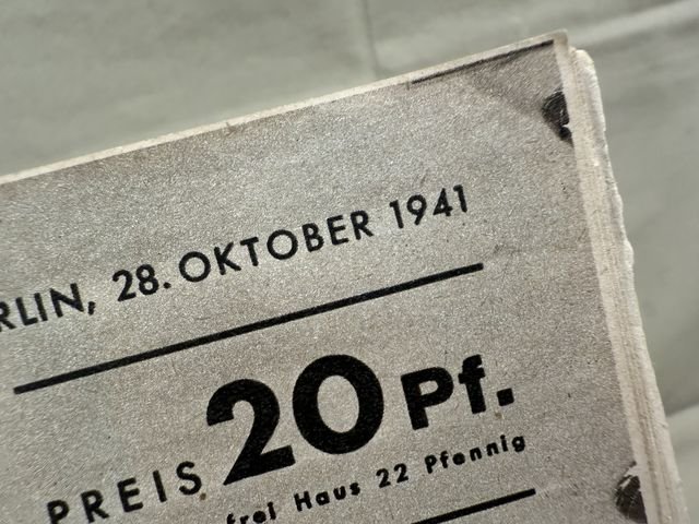 Original WWII German Luftwaffe Magazine Der Adler, October 1941 — image 2