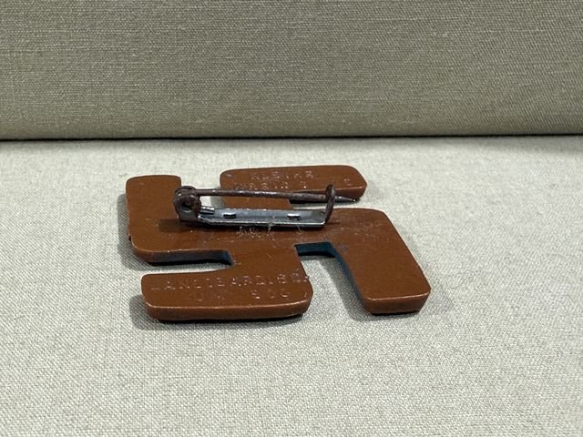 Original Nazi Era German Plastic Tinnie, KLETHEN KREIS STADE — image 3