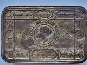 Queen Mary Christmas Tin