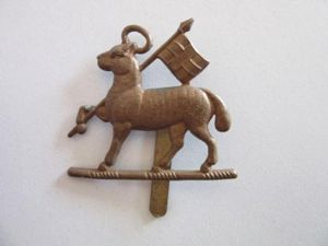 WW2 Queens Cap Badge