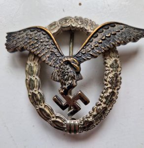 Early Luftwaffe Pilots Badge