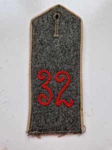 WW1 Shoulder Strap 32 Rgt