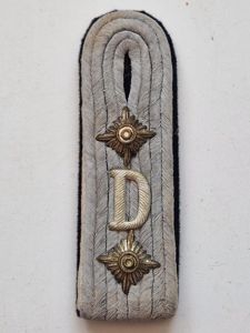 SS Officers Shoulder Board