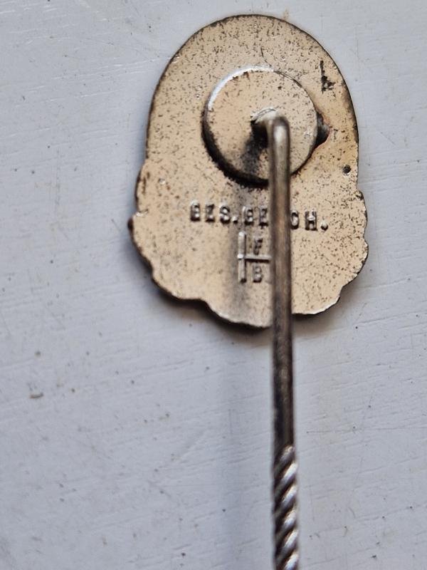 DDAC Button Stick Pin Badge — image 3