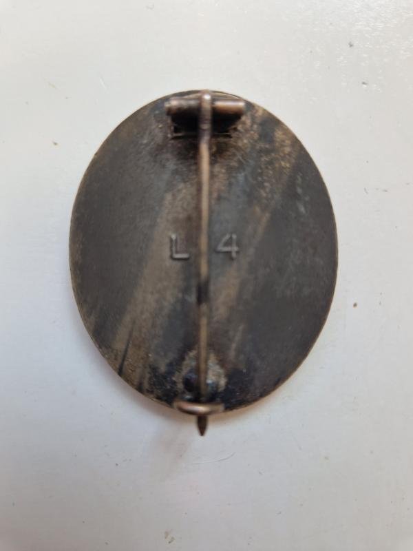 Silver Wound Badge — image 2