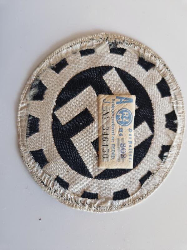 DAF Sports Vest Badge — image 2