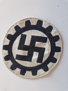 DAF Sports Vest Badge