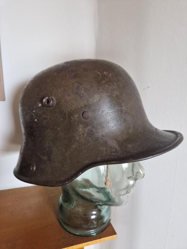 German WW1 M17 Combat Helmet — image 4