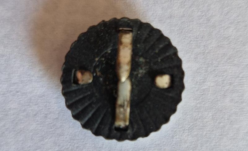 Political Cap Cockade Centre — image 2